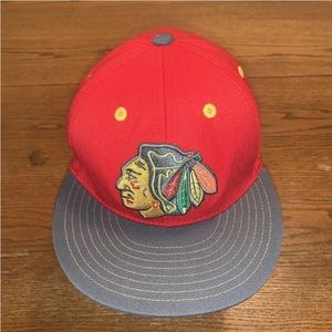 Chicago Blackhawks Reebok Hat - Cap Size Small Flexfit